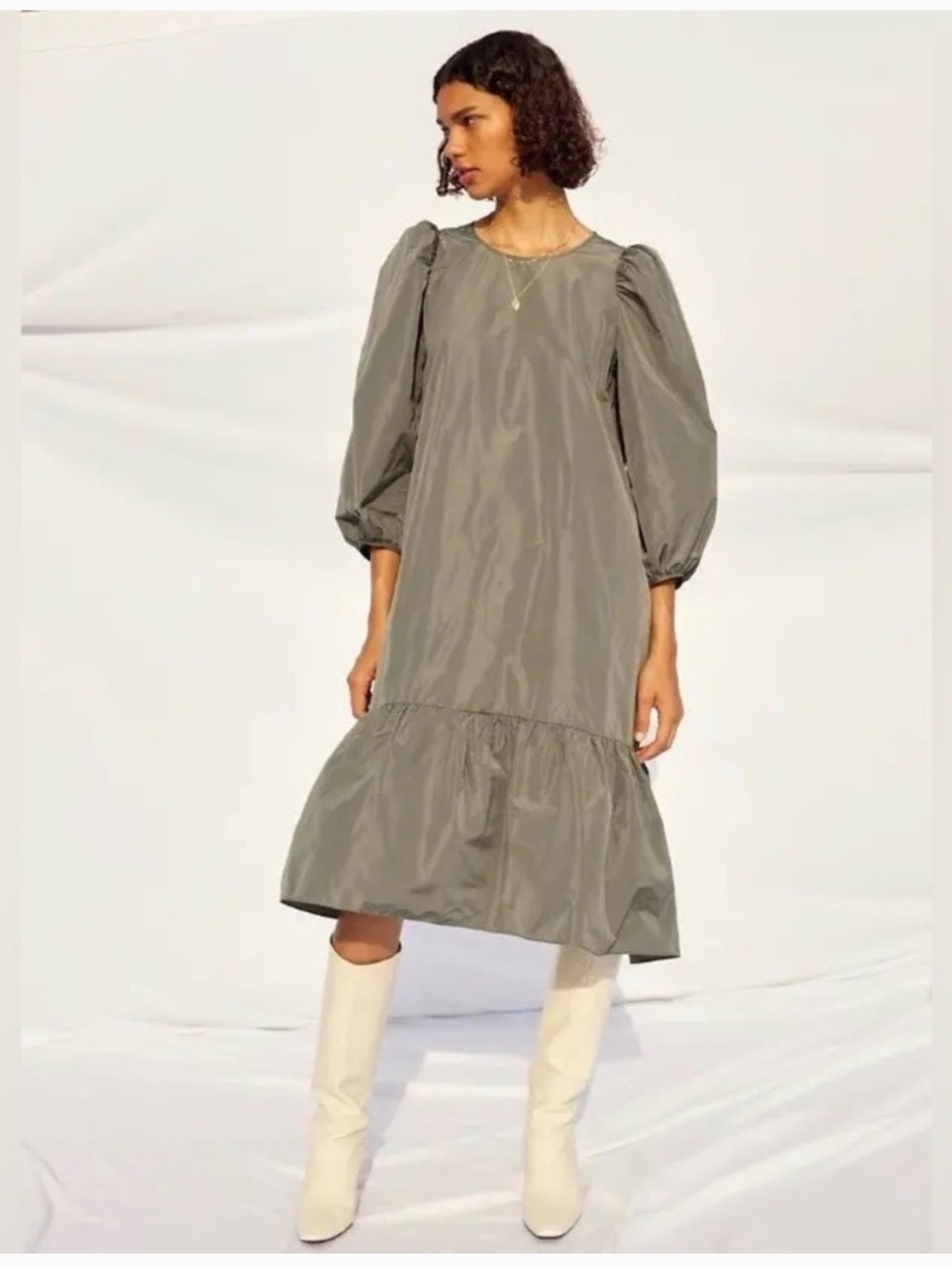 Aritzia Wilfred Sedona parachute Dress